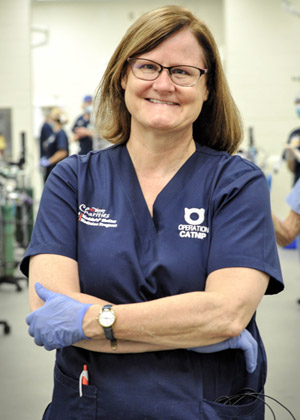 Dr. Hurley and Dr. Levy Aim to Save One Million Cats Julie Levy